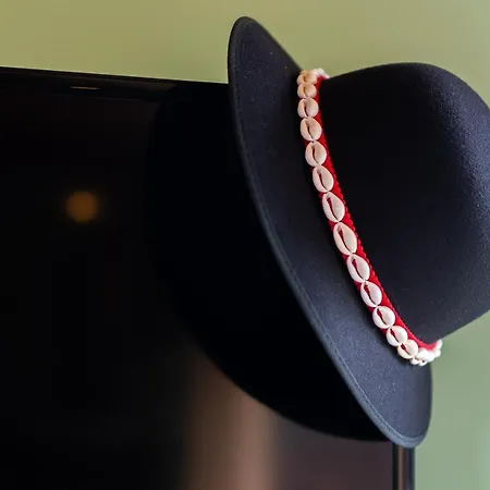 100 M2 - Nabucco With 270 Degree Mountain View, 65 Oled Tv, Netflix, Ps5 Console