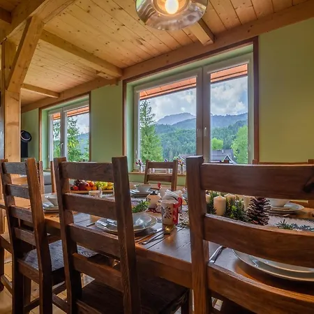 100 M2 - Nabucco With 270 Degree Mountain View, 65 Oled Tv, Netflix, Ps5 Console Zakopane